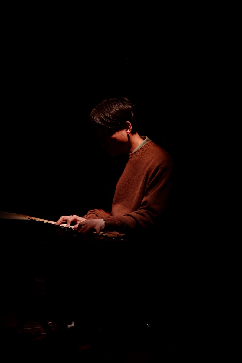 Shuta Hasunuma "unpeople + 1 people #08" listen “unpeople 360°