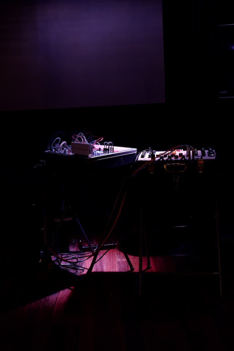 Shuta Hasunuma "unpeople + 1 people #08" listen “unpeople 360°
