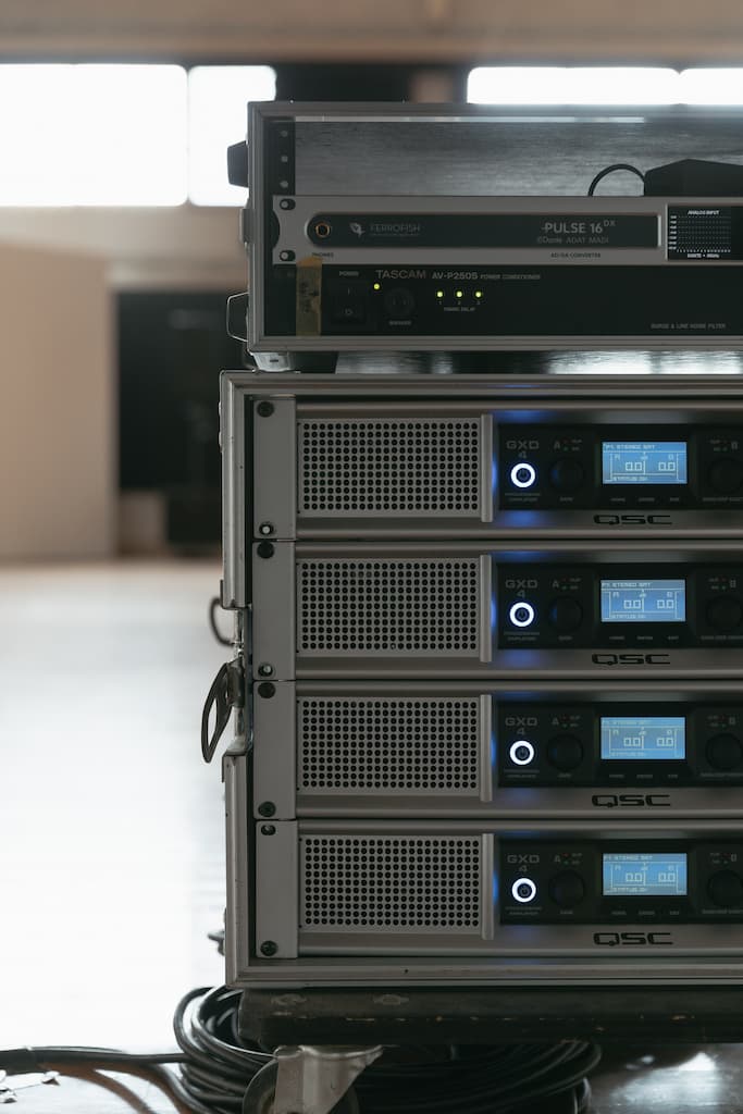 unpoeple 360° installation