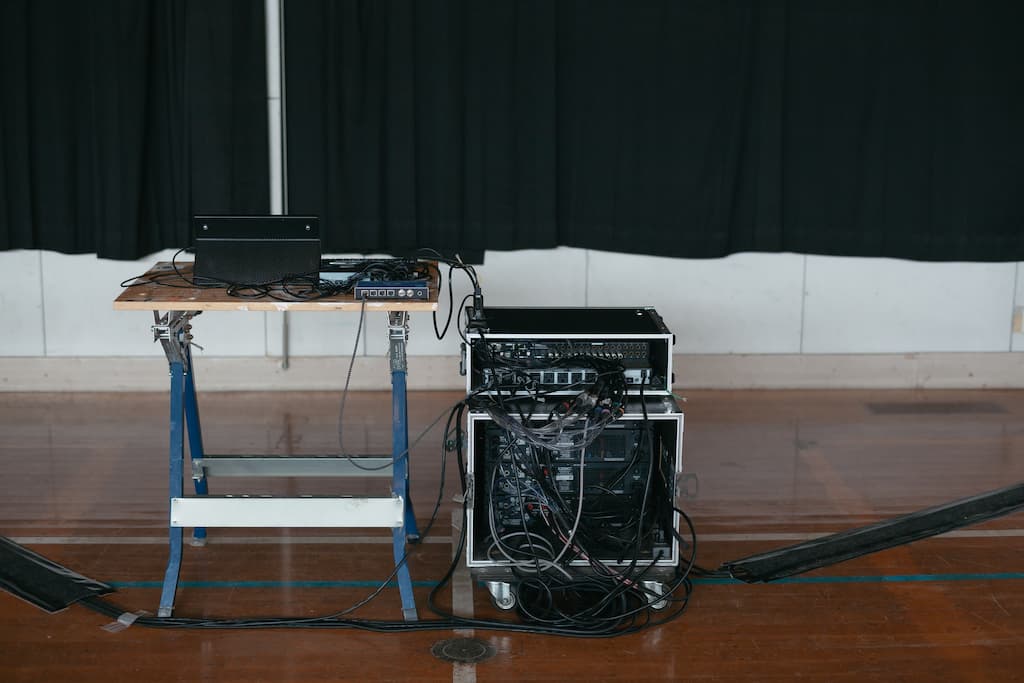 unpoeple 360° installation