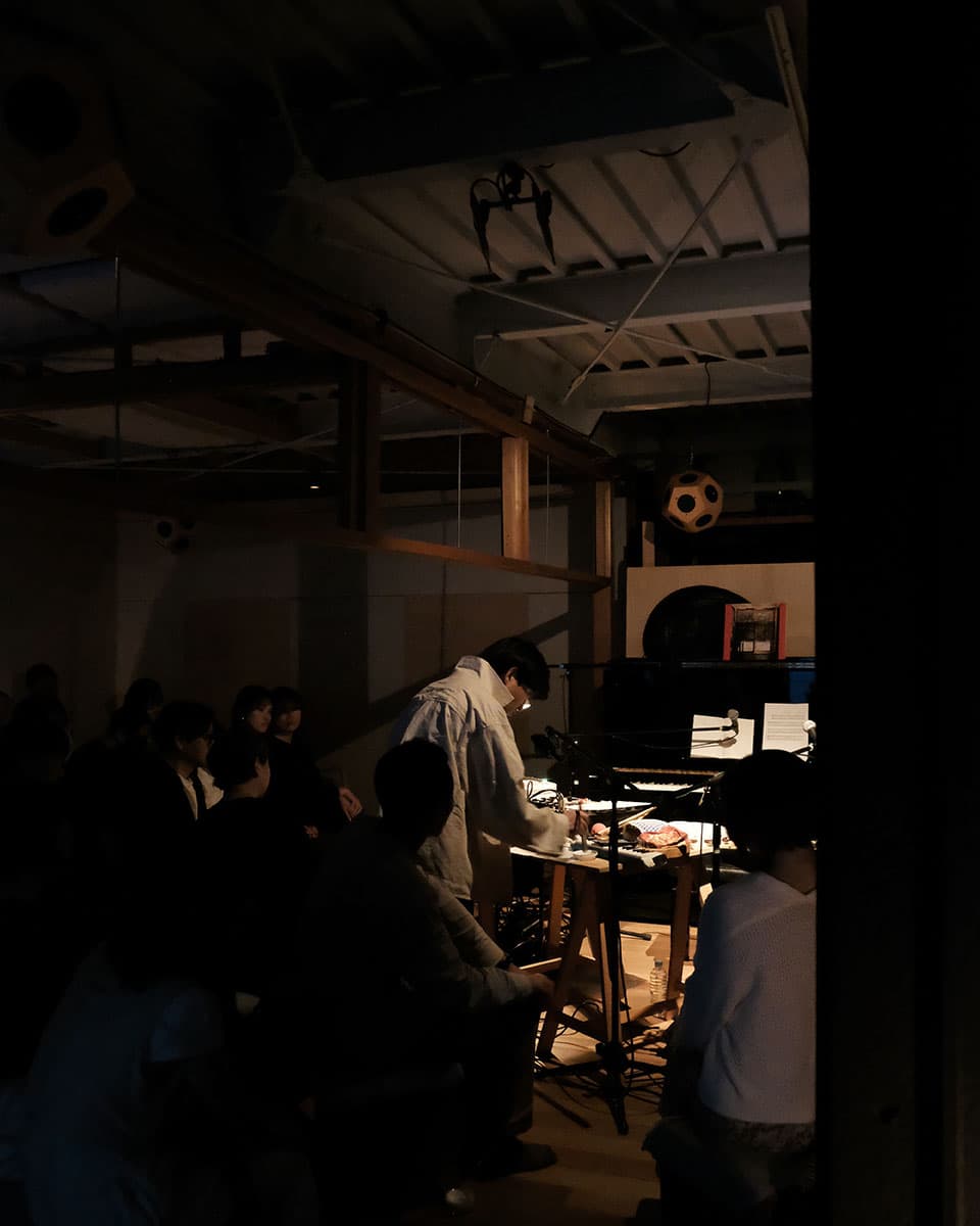 Shuta Hasunuma "unpeople + 1 people #10"